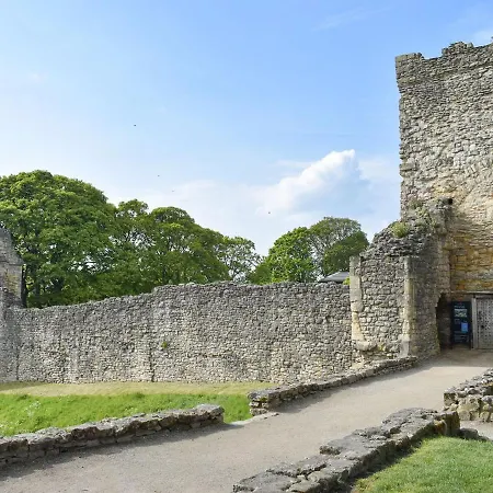 Castle Nyaraló *